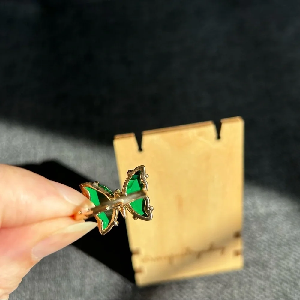 Pretty DARK EMERALD GREEN Butterfly Gemstone Fashion Ring, Gold, Adjustable